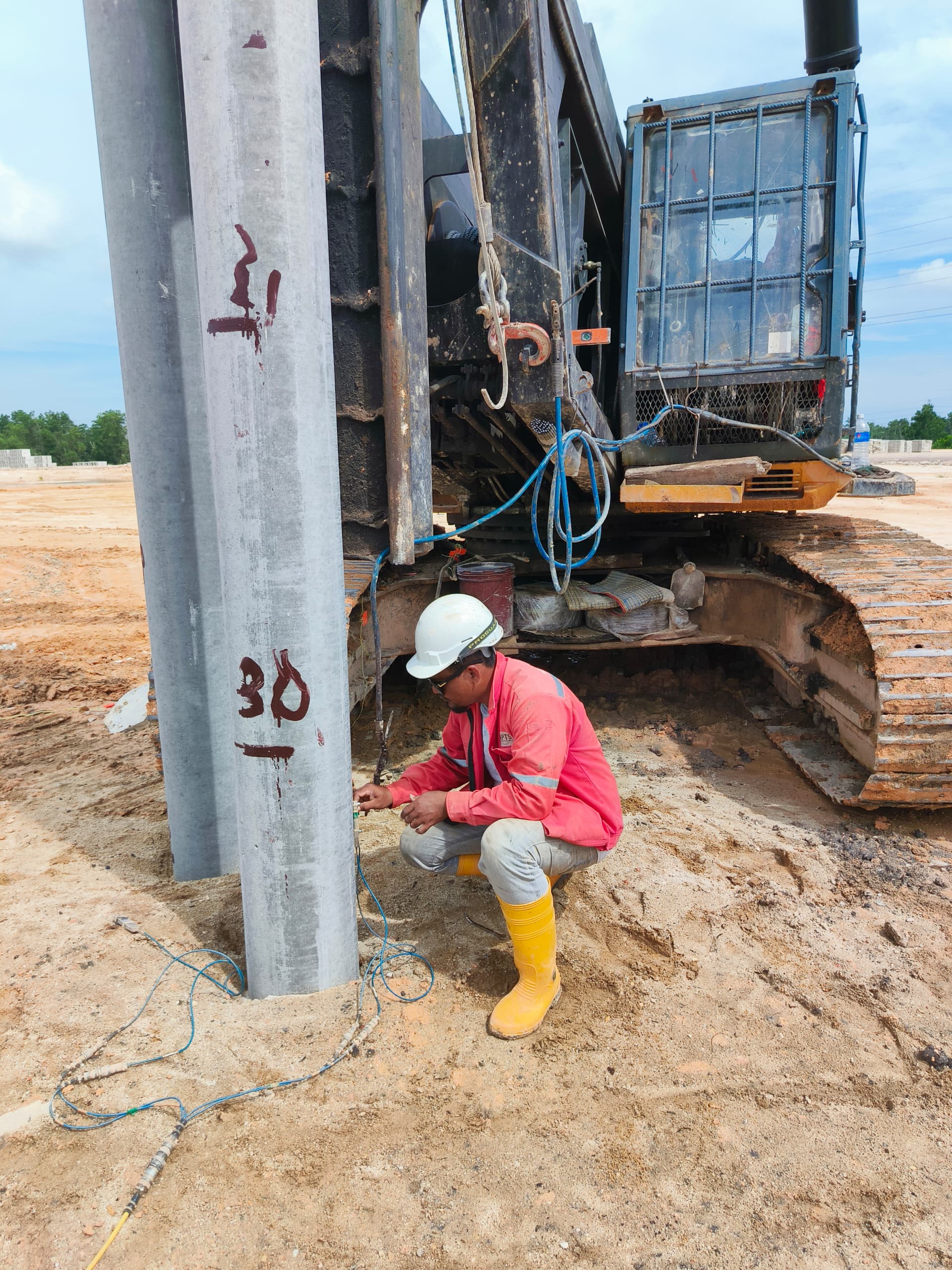 APTS engineer on site